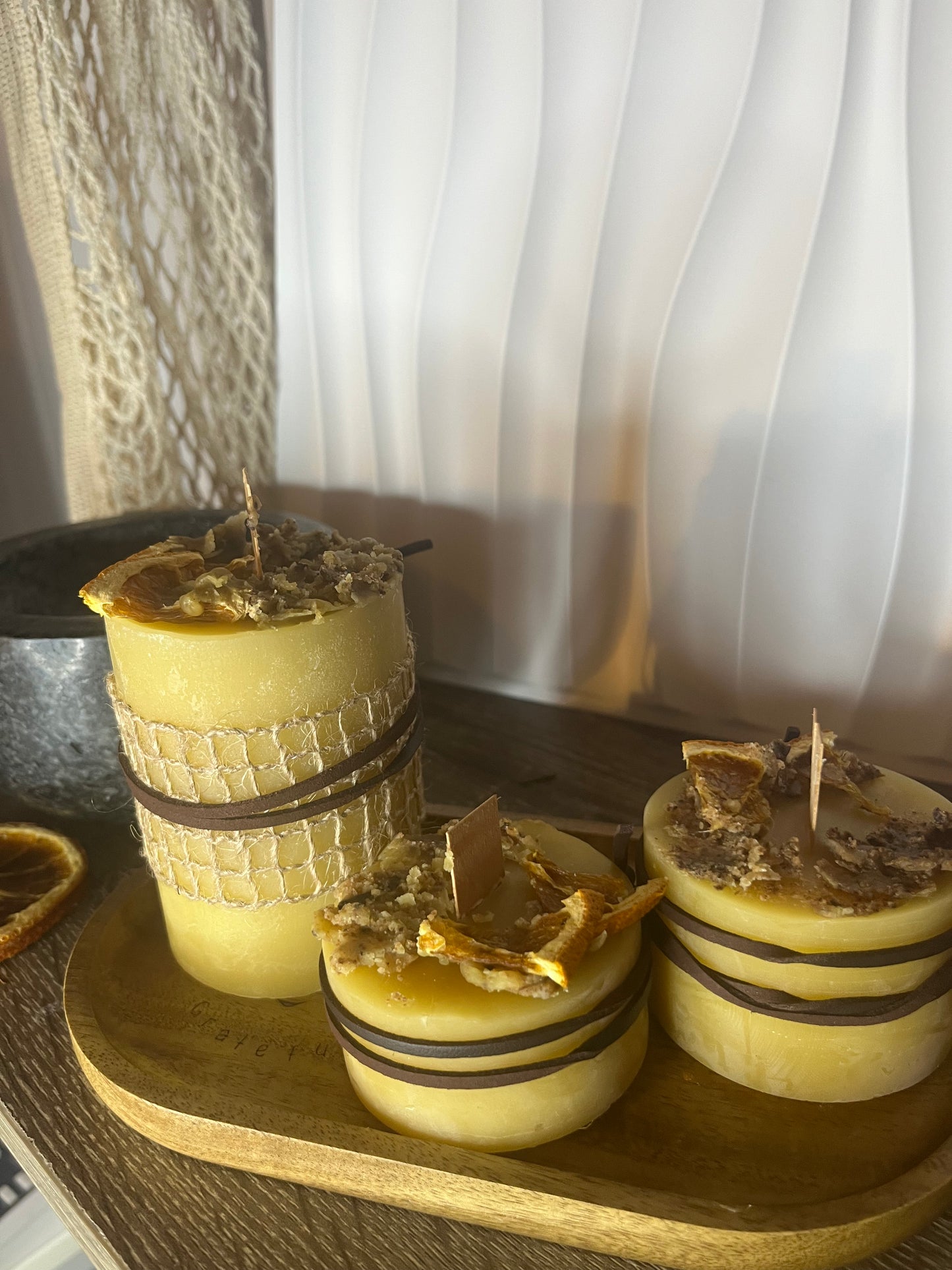 Honey Hive – Textured Wrap Trio
Pure beeswax elegance with a hint of hive magic.